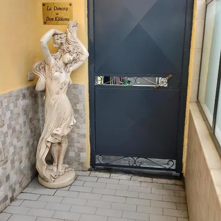 Dimora Di Don Kikkone * Neapol